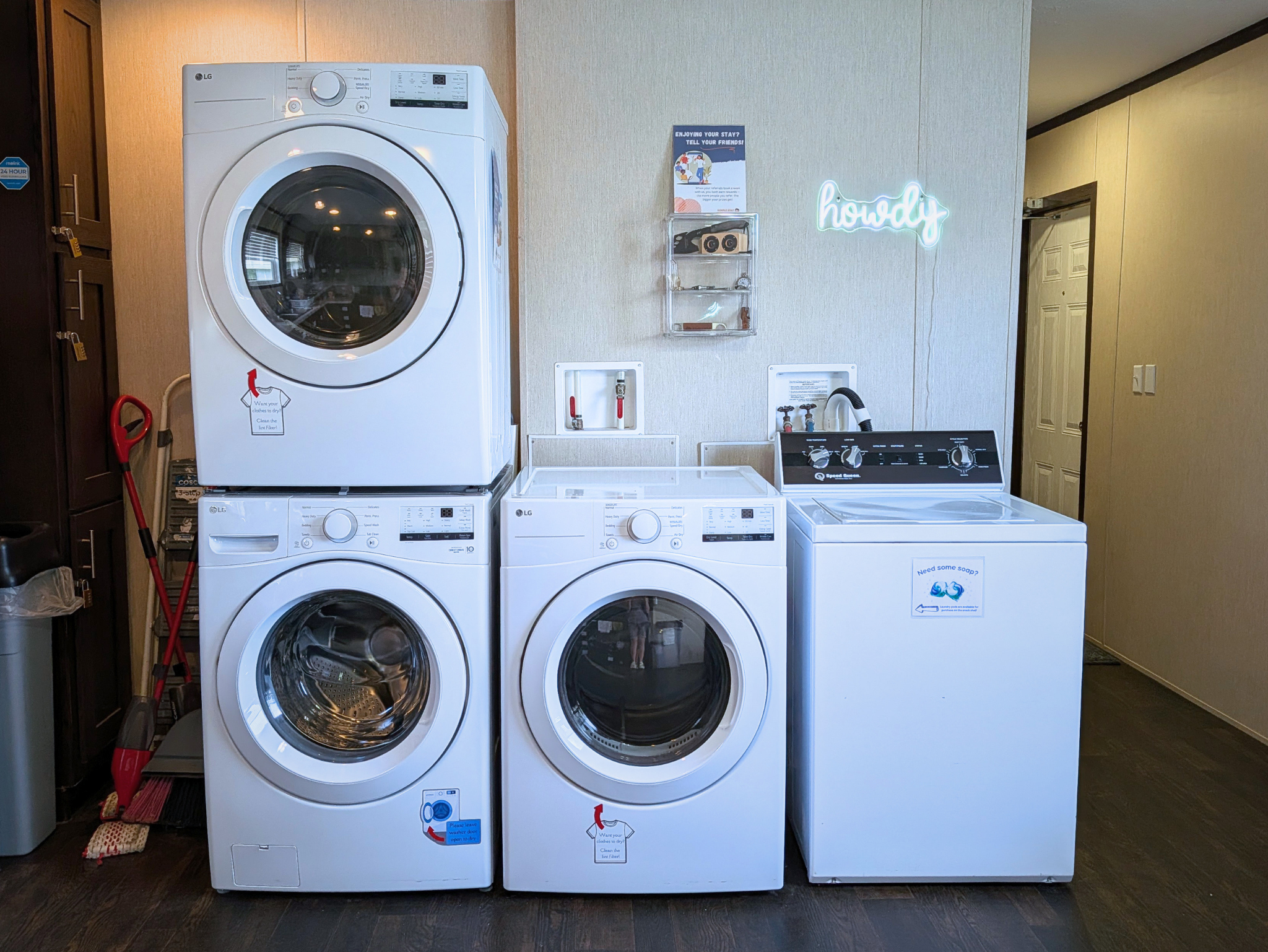 Image of Simple Stay's guest laundry facilities